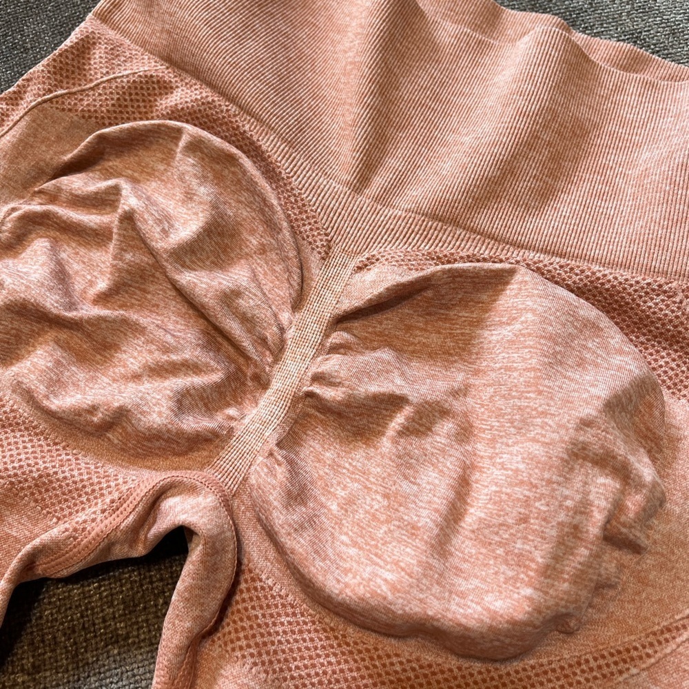 Women’s Seamless Butt Leggings, Scrunch Booty Contour Leggings - Size Small - Picture 4 of 5